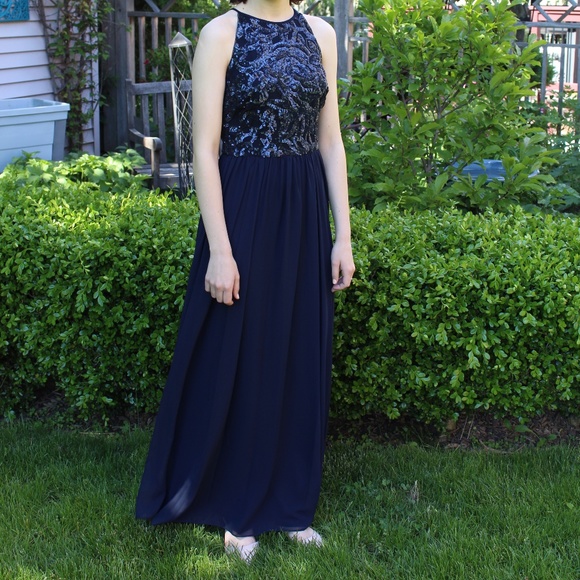 Vera Wang Blue Sequin Long Prom Dress - Picture 2 of 5